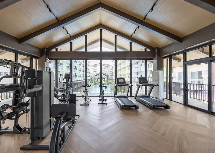 Express Condotel 731,3 Minutes To Airport,Mall, With Gym & Pool,Fast Wi-Fi,Free Netflix
